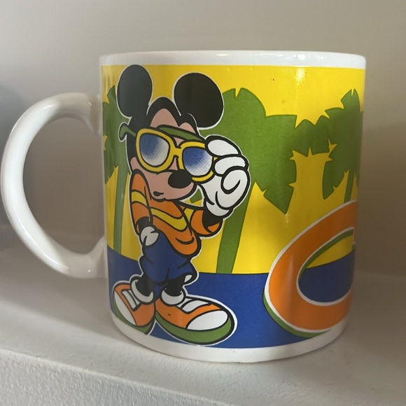 Mickey Mouse & Donald Duck mug collection - Picture 4 of 9